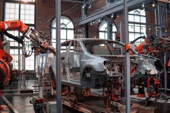 Volkswagen wstrzymał produkcję we Wrześni do 30 kwietnia. Przyczyną globalny deficyt półprzewodników