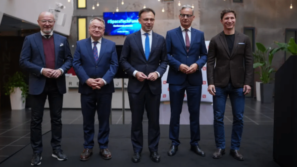 Kosmiczny fundusz z Krakowa chce zasypać czarną dziurę
