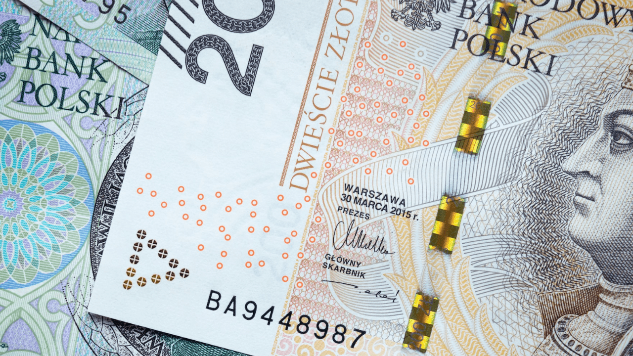 Zrzutka wychodzi za granicę i wprowadza nowości