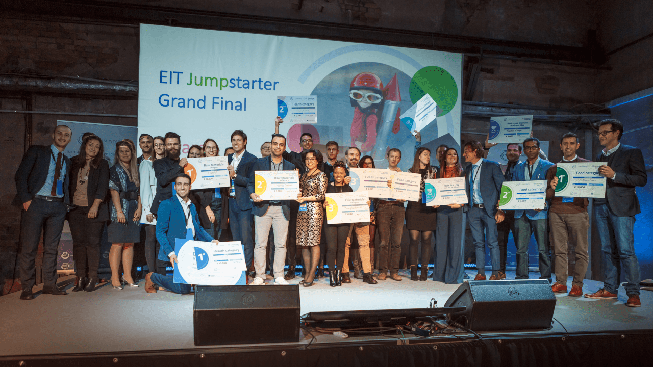 Zbliża się finał EIT Jumpstarter. Startupy powalczą o 10 000 euro w siedmiu kategoriach