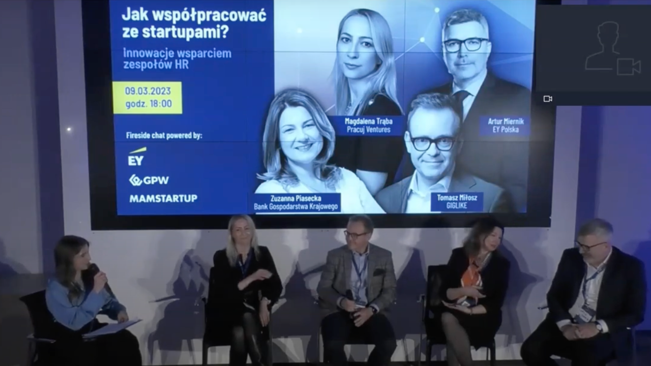 Innowacje w obszarze HR. O współpracy HR-techów z korporacjami rozmawiano podczas Fireside chat