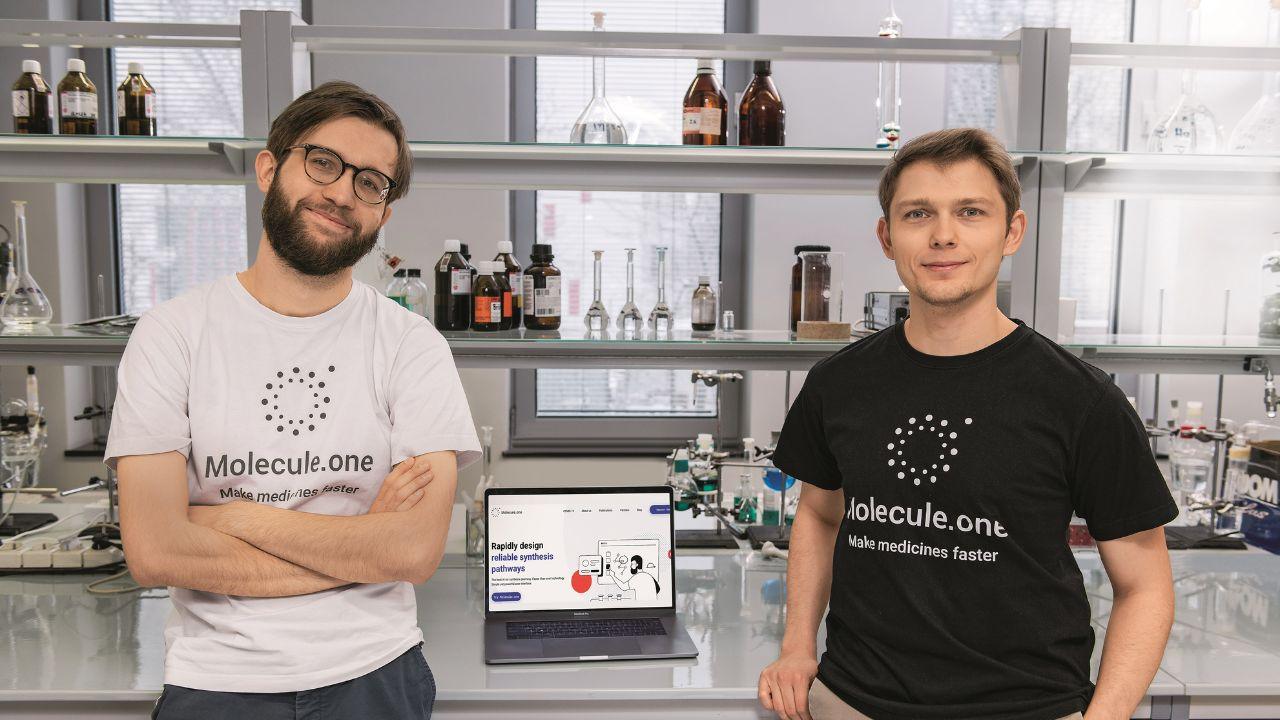 Molecule.one – polska firma BioTech łączy siły z Amerykańskim Towarzystwem Chemicznym (CAS)
