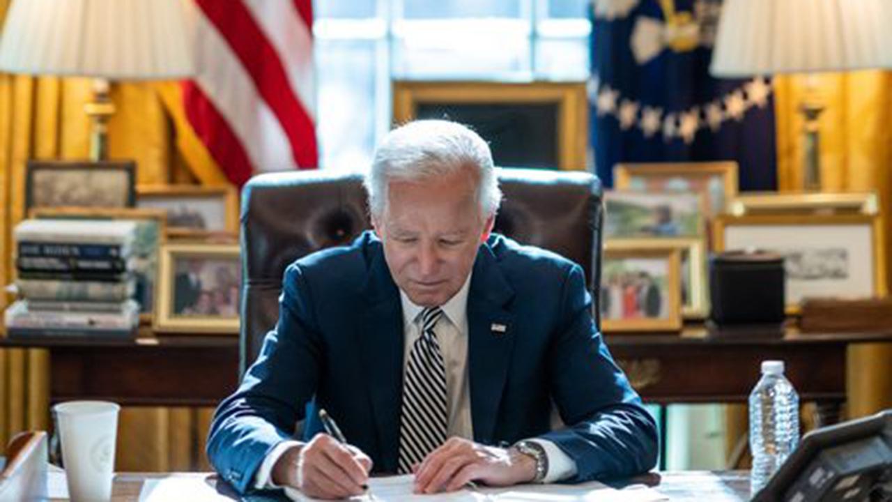 Deepfake zabiera głos w kampanii prezydenckiej w USA: ElevenLabs podejmuje radykalne kroki