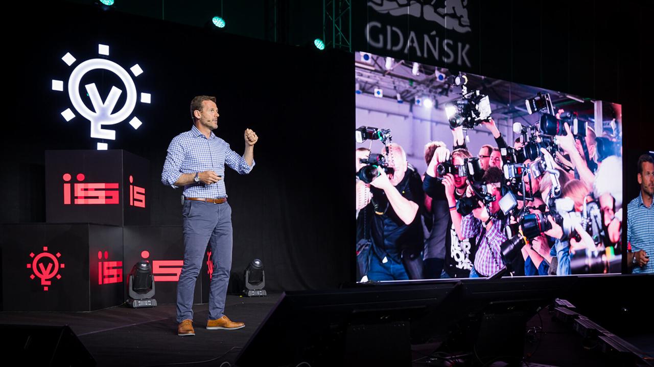 Kto wystąpi na Infoshare 2024? Organizatorzy zdradzają szczegóły największej konferencji w CEE, łączącej technologię, biznes i startupy