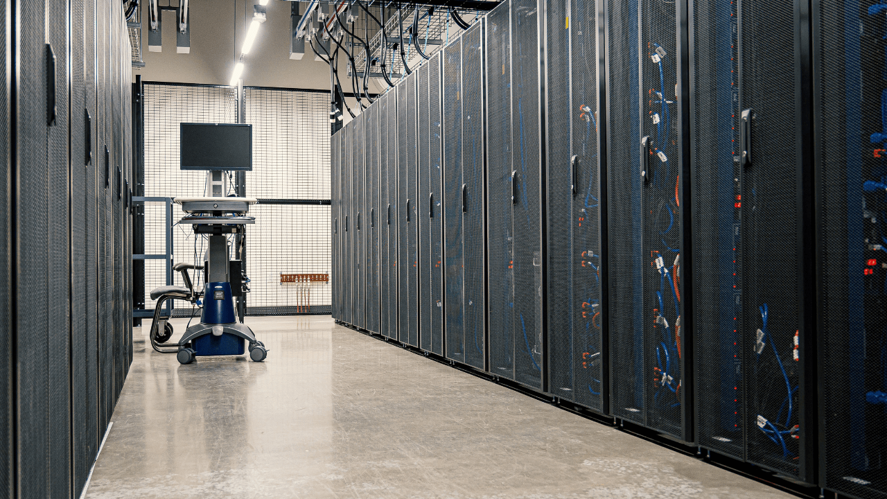 Francja przyciąga miliardy na sztuczną inteligencję. Inwestycje sięgają 83 mld EUR