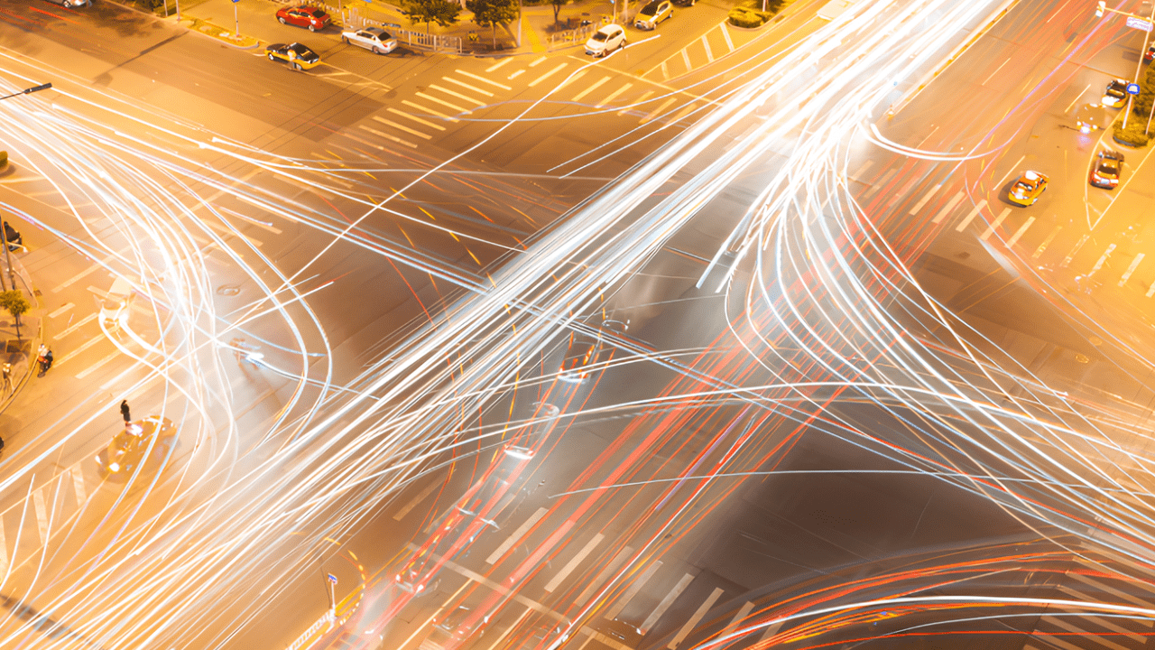 Cyfrowe oko na skrzyżowaniu. Orange wprowadza system Smart Road