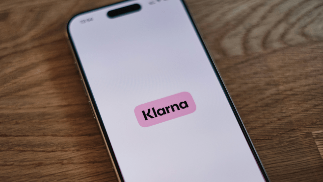 Od BNPL do cyfrowego banku: Klarna uruchamia płatności P2P w 13 krajach Europy