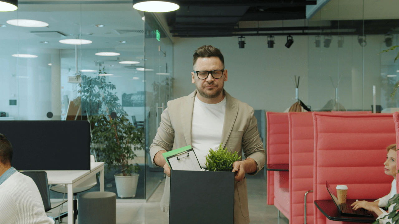 200 000 Europejczyków musi znaleźć nową pracę: AI robi redukcję w bankowości