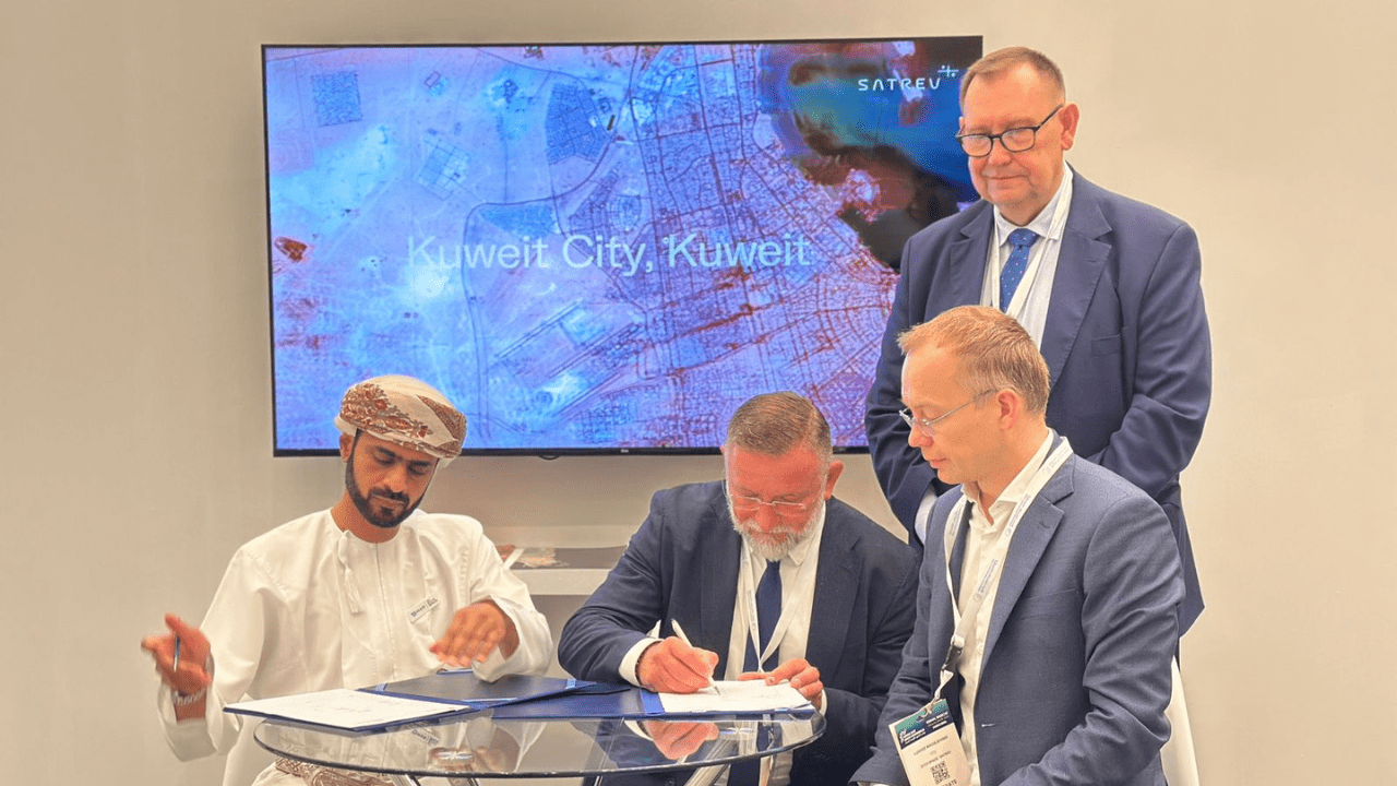SatRev podpisał umowę o wartości blisko 30 mln zł na monitoring sieci gazowych w Omanie