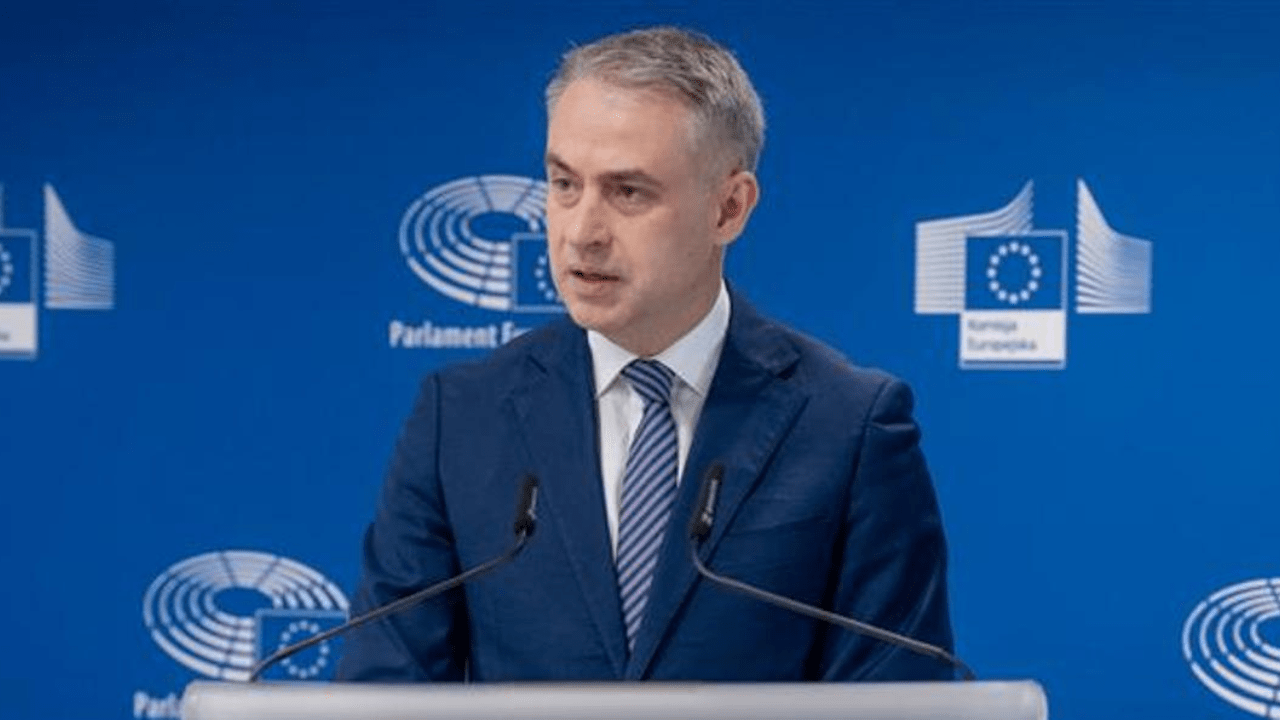 Nieskuteczna walka z cyfrowym kłamstwem. Raport NASK obnaża opieszałość platform