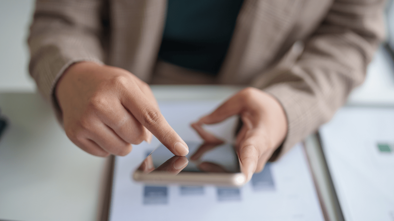 Twoja firma w zasięgu… kciuka. Nowa aktualizacja w aplikacji mObywatel