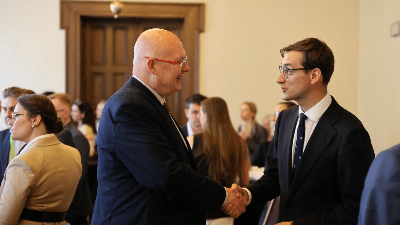 Nowe otwarcie dla polskiego biznesu: Łukasiewicz – AI uruchamia Centrum Kompetencyjne w Katowicach