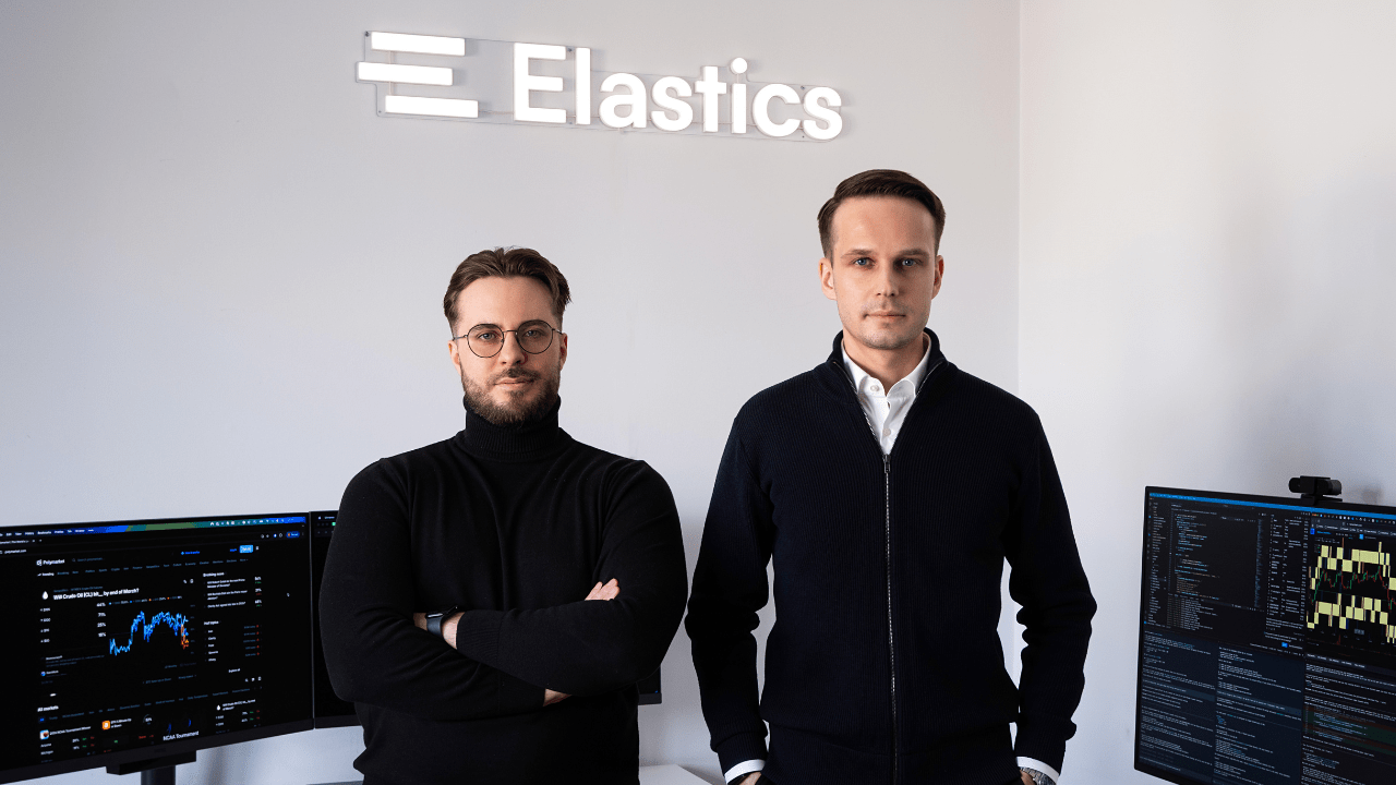 Polski startup Elastics pozyskuje 7,2 mln PLN na demokratyzację handlu ilościowego