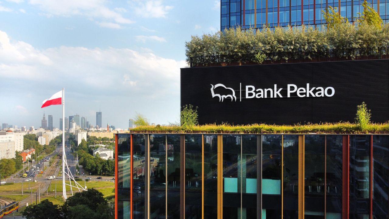 Bank Pekao wchodzi na rynek stablecoinów: jako jedyny z Polski współtworzy europejską infrastrukturę cyfrową