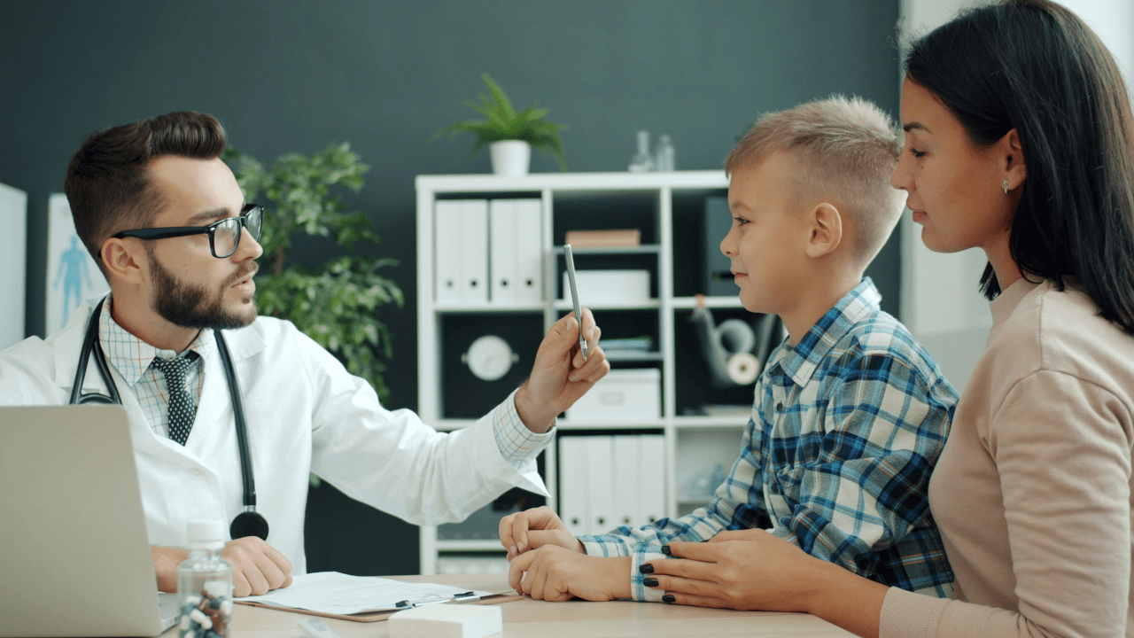 AI trafniej niż lekarze? Badanie z Harvardu otwiera oczy na… medyczne badania