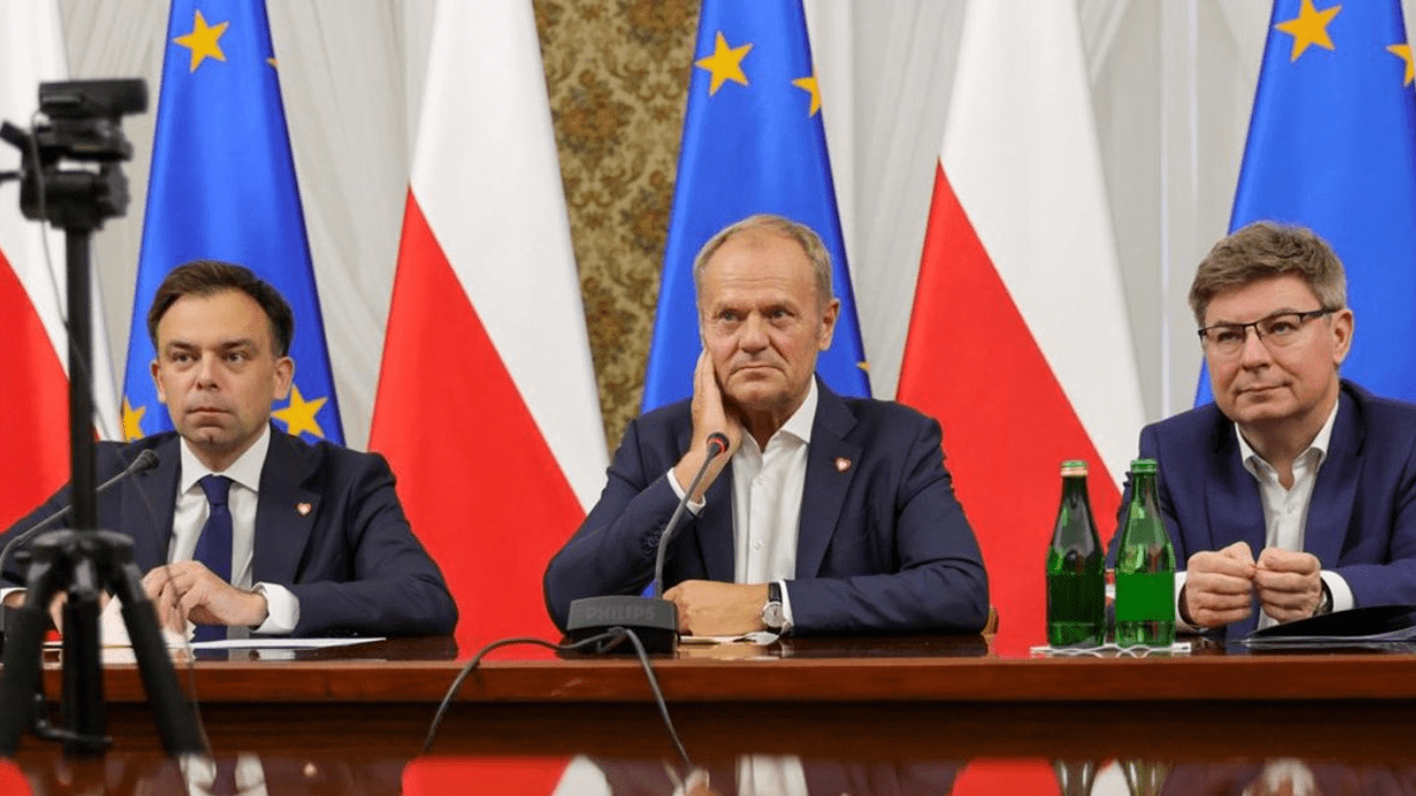 Polski rząd rozmawia z gigantem z Cupertino. W tle miliardowe inwestycje i bezpieczeństwo najmłodszych