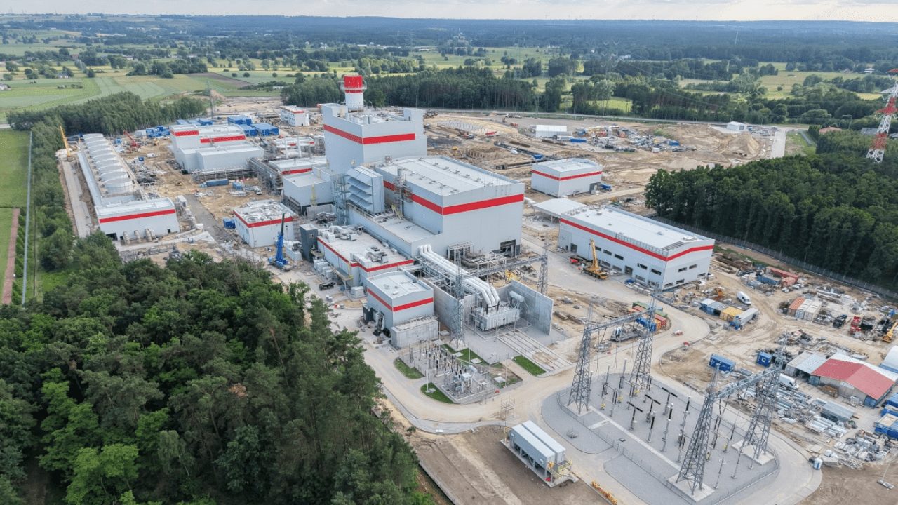 Energia z CCGT Grudziądz popłynęła do krajowej sieci. Ważny etap jednej z kluczowych inwestycji ORLENU