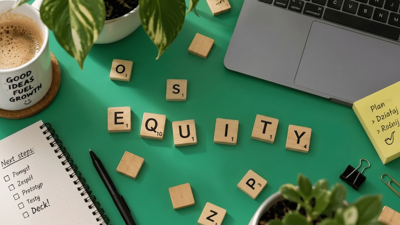 Equity w startupie – czym jest udział w spółce i jak nim zarządzać, by przyciągnąć inwestorów i talenty?