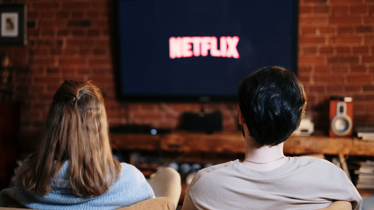 Fala redukcji w Netflixie. Gigant streamingu zwalnia tysiąc pracowników